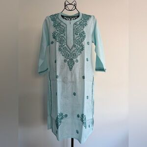 Embroidered long sleeve tunic dress with side opening in turquoise color